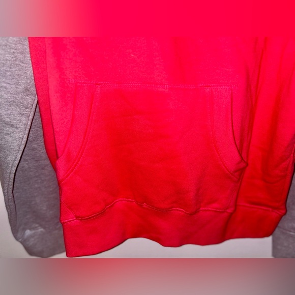 Men’s Red & Black Staple Hoodie Size Medium - Picture 4 of 7